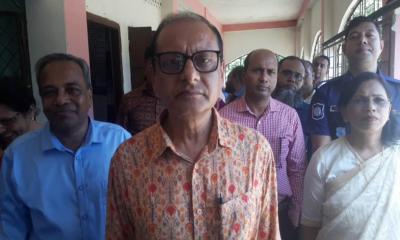 কেন্দুয়ায় প্রাথমিক বিদ্যালয় পরিদর্শন করলেন প্রাথমিক ও গণশিক্ষা উপদেষ্টা